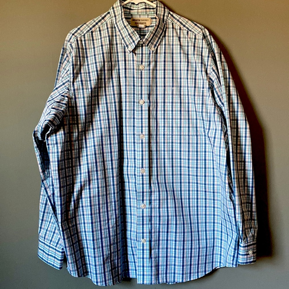 Duluth Trading Co men’s XL long sleeve button down wrinklefighter dress shirt